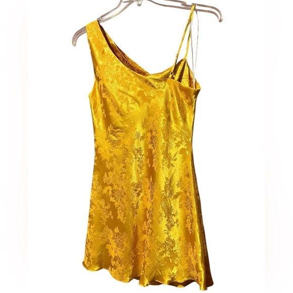 Lulu's Yellow Satin Floral Print Asymmetrical Cowl Neck Mini Dress Size M - Picture 10 of 13